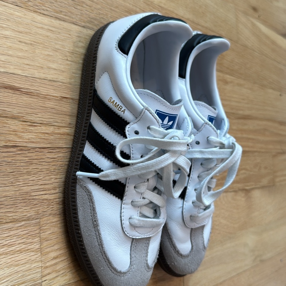 Adidas Samba US 6 NEW